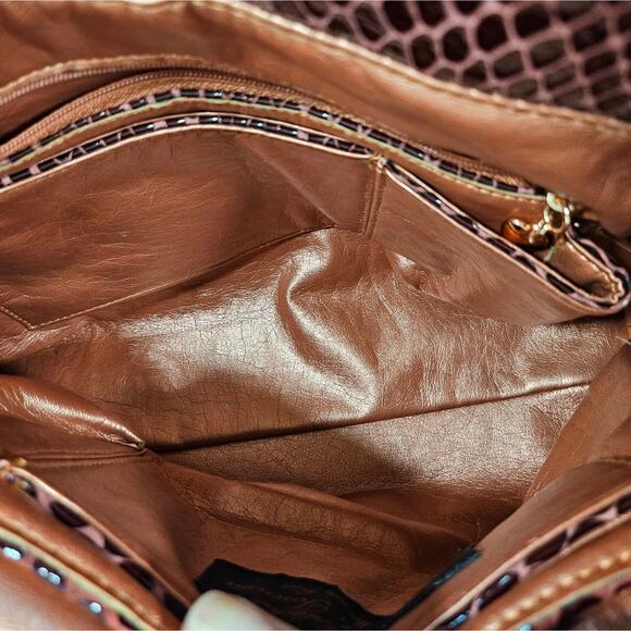 ⚡️SALE! La Gioe d Toscana by Sharon Gioe Burgundy Leather Purse - Picture 8 of 11